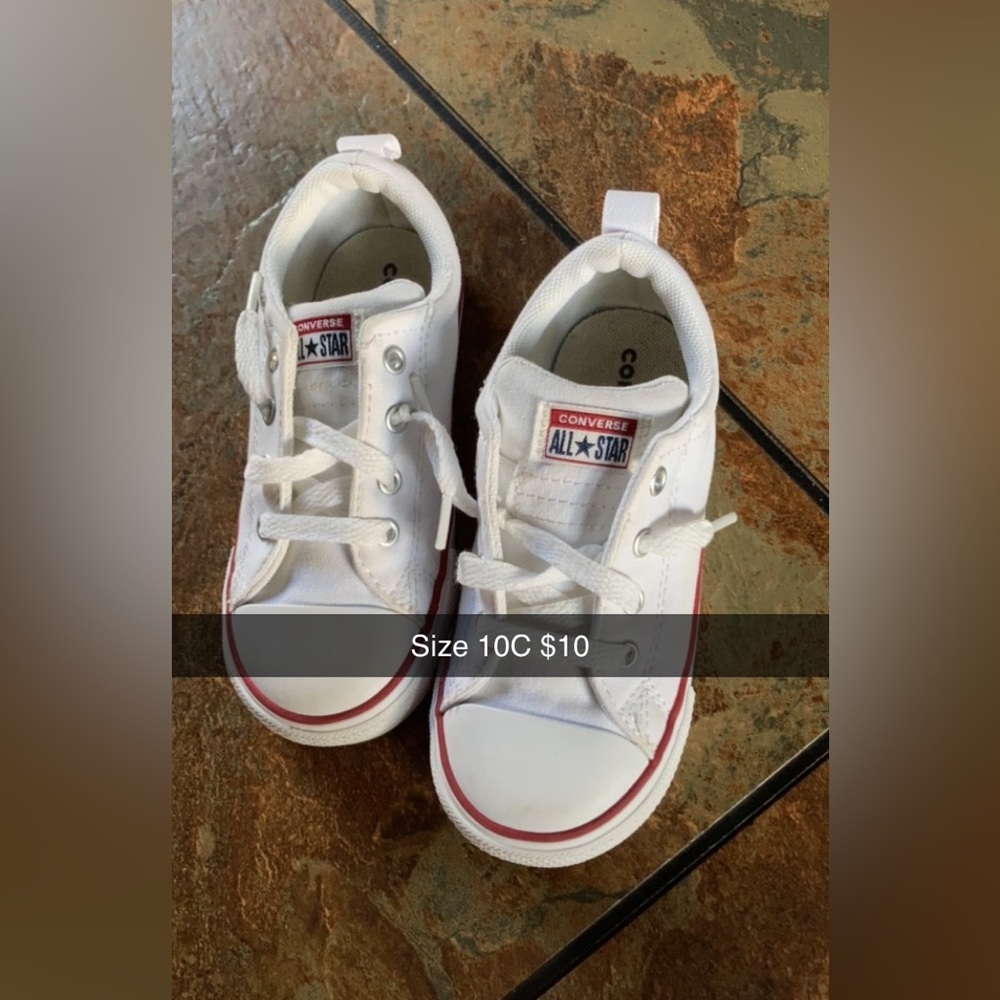 Converse all star toddler boy shoes !!